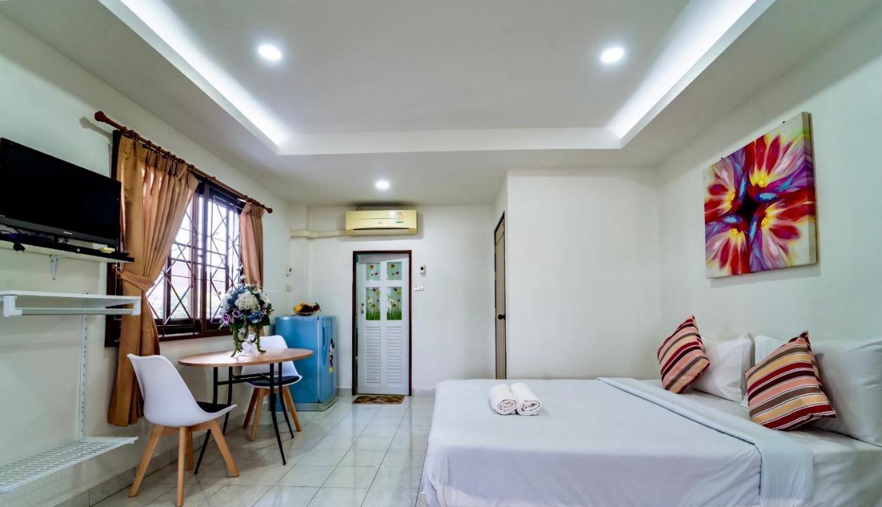 Mind And Punpun Apartment Сураттхани Экстерьер фото